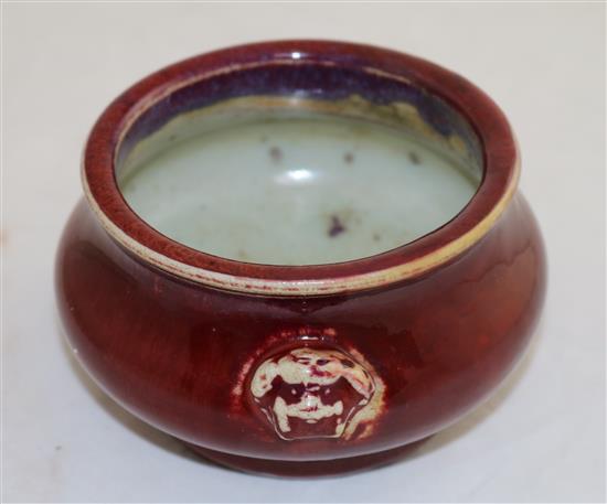A Chinese sang de boeuf glazed censer and a famille rose rectangular dish, late 19th century, 12cm and 25.5cm